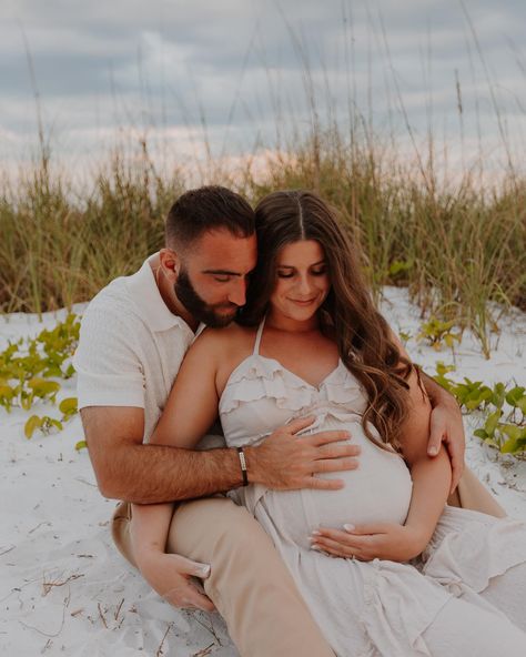 I had to share more from this beautiful maternity session! 🌅✨ Every moment of this shoot was a dream! • • • • • • #MaternityPhotography #GoldenHourMagic #sarasotamoms #sarasotamaternityphotographer #bradentonmaternityphotographer #sarasotaphotographer #siestakeyphotographer #sarasotaphotography #travelphotographer #floridaphotographer Siesta Key, Flo Rida, Maternity Photographer, Travel Photographer, Maternity Session, Sarasota, Maternity Photography, Golden Hour, A Dream