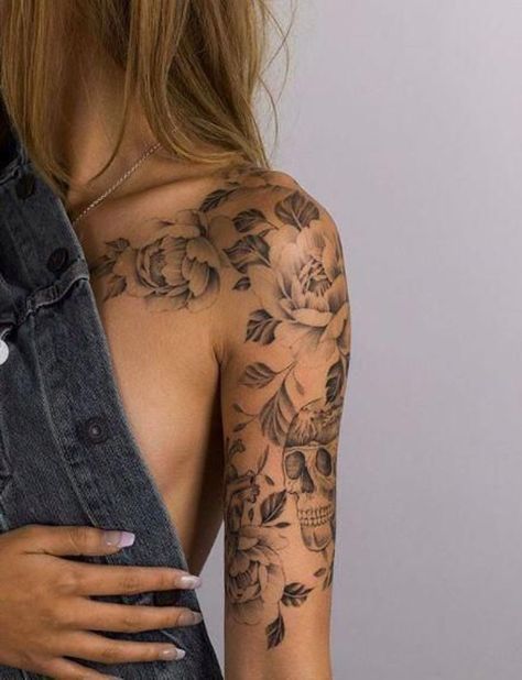 20 idées de tatouage pour femme inspirants Pearl Tattoo, Men Tattoos, Inspiration Tattoos, Cat Tattoos, Tattoo Girls, Tiny Tattoo, Shoulder Tattoos For Women, Floral Tattoo Design, Inked Magazine