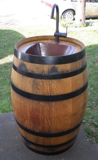 Wine Barrel Sink, Outdoor Party Ideas, Diy Outdoor Party, Outdoor Sink, Barrel Sink, Outdoor Grill Station, Cinder Block Garden, Barrel Projects, Garden Frogs