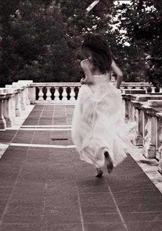 Running away isn't always a bad thing. Groom To Be, Runaway Bride, Elite Daily, Princess Aesthetic, Girl Running, Couple Photography Poses, Marry You, Cute Wallpaper Backgrounds, My Wedding