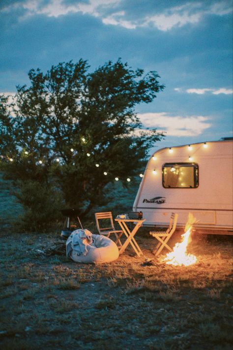 Mess Aesthetic, Psalm 33 12, Cozy Camper, Aesthetic Camping, Cozy Camping, Camping Inspiration, Travel Trailer Camping, Camping Aesthetic, 70s Aesthetic