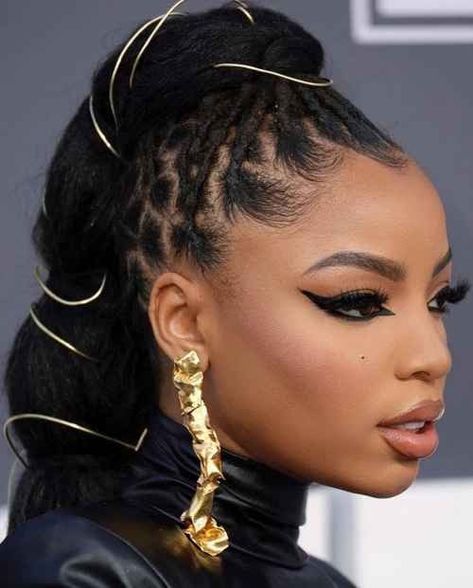 12 Chloe Bailey Faux Locs & More Looks - Locs Life Faux Loc Ponytail, Chloe Bailey Hair, Faux Locs Ponytail, Chloe Bailey Hairstyles, Celebrity Hair Style, Loc Styles Women, Loc Nation, Dreadlocks Hairstyles, Black Cutout Dress