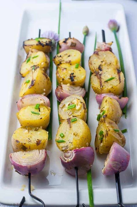 Grilled Lemon Garlic Potato Kabobs. An easy side dish for any meal. Crispy on the outside, tender inside and basted with a lemon-garlic marinade. #grilled #potatoes #lemon #garlic #kabobs #skewers Potato Kabobs, Grilled Kabob Recipes, Vegetable Kabobs, Garlic Marinade, Grilling Kabobs, Kabob Skewers, Veggie Skewers, Shish Kabobs, Vegan Grilling