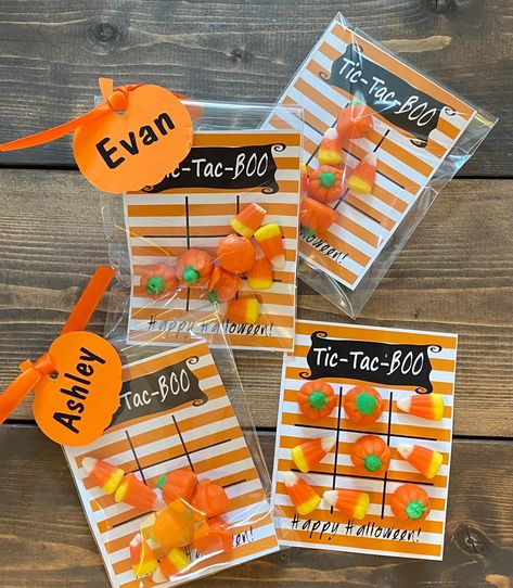 Halloween Classroom Favors, Halloween Party Favors for Kids, Tic Tac, Toe, Halloween Games, Kids Halloween Gifts The cutest non-candy Halloween Party Favors!  This adorable candy filled Tic Tac Boo set is sure to be a hit with the kiddos!   These party favors are perfect for small kids as Halloween party favors, classroom parties, small kids gifts, Halloween Parties etc.... the kids will love them!  SPECIFICS: ♥ Each "Tic Tac Boo" favor will include a 4" X 4" Tic Tac Boo card and 8 pieces of can Halloween Classroom Snack Ideas, Kids Halloween Goodie Bag Ideas, Classroom Halloween Treats From Teacher, Halloween Favors For Kids School, Halloween Gift Bags For Kids School, Halloween Treats From Teacher, Halloween Classroom Party Favors, Halloween Preschool Gift Ideas, Halloween Goodies For Toddlers