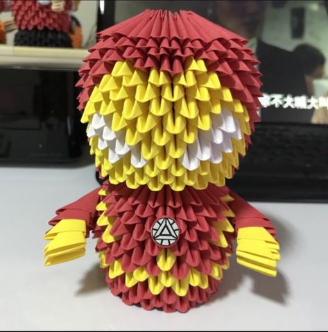 #Ironman #avengers #marvel #superheroes #tonystark Origami Marvel, Marvel Crafts, Iron Man Gift, Marvel Halloween, Superhero Crafts, Origami 3d, Diy For Men, 3d Origami, Fun Diy Crafts