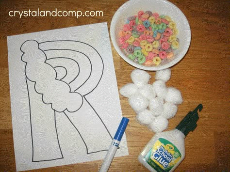 letter of the week crafts: r is for rainbow #crystalandcomp R Is For Rainbow, Letter Preschool, Letter Of The Week Preschool, Letter R Activities, Preschool Rainbow, Preschool Letter Crafts, Abc Crafts, Craft Preschool, Alphabet Letter Crafts