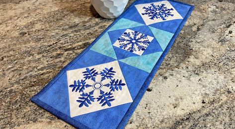 Nancy Zieman The Blog - NEW! Stitch it! Sisters Quick Quilting in the Hoop: Winter Snowflakes Program 202 Sweatshirt Makeovers, Quilting In The Hoop, Binding Sewing, Landscape Quilting, Machine Embroidery Tutorials, Snowflake Embroidery, Nancy Zieman, Sew Simple, Mini Wall