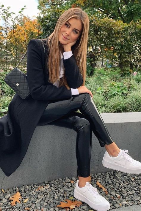 Angelina Lilienne, Outfits Leggins, Look Legging, Legging Outfits, Brunch Outfit, Looks Chic, Casual Winter Outfits, Fall Fashion Outfits, Business Casual Outfits