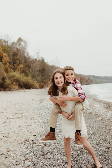 Big sister, little brother. So much love between them. #annafranklinphotography #milwaukeephotographer #midwestphotographer #familyphotos #siblings Mom And Siblings Photoshoot, Sister And Brothers Pictures, Aunt And Nephew Photoshoot Photo Ideas, Brother Sister Family Photos, Older Sister Younger Brother Photography, Older Sibling With Younger Sibling Poses, Older Brothers Photo Shoot Sibling Pics, Brother And Sister Poses Photography, Older Sibling Photography Brother Sister