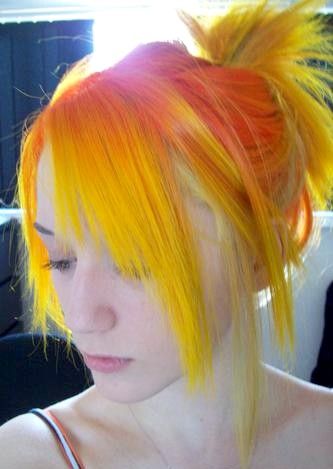 hair, hair color, multi-colored hair, yellow, yellow hair, orange, orange hair Cheveux Oranges, Hair Colorful, Multi Colored Hair, Hair Color Crazy, Multicolored Hair, Bright Hair, Hair Shades, Yellow Hair, Scene Hair