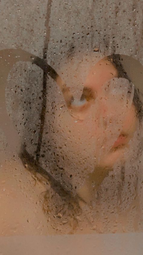 #photography #shower #portrait #autoportrait #artistic Pic Recreate, Shower Portrait, Bathroom Photography, Shower Photoshoot, Shower Photography, Water Photoshoot, Exhibition Ideas, Standard Hotel, Diverse People