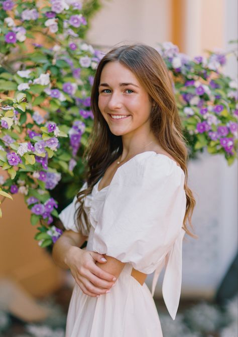 Botanical Garden Poses, Senior Picture Ideas Botanical Gardens, Senior Photos Botanical Gardens, Botanical Garden Senior Pictures, Botanical Gardens Photoshoot, Botanical Garden Photo Shoot, Seniors 2023, New Orleans Photography, Garden Photoshoot