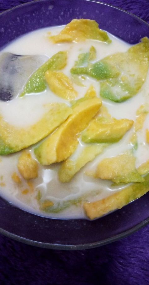 Avocado With Milk And Ice, Avocado With Milk, Avocado Milk, Fruit Kabobs Kids, Food Drink Photography, Snap Food, Indonesian Food, Instagram Food, Food Snapchat