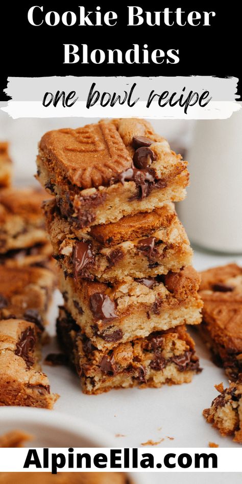 Biscoff Cookie Recipes Easy, Biscoff Cookie Bars, Diy Biscoff Cookies, Biscoff Cookies Desserts, Recipes Using Biscoff Cookie Butter, Banana Pudding With Biscoff Cookies, Biscoff Cookie Desserts, Lotus Cookie Dessert, Recipes Using Biscoff Cookies