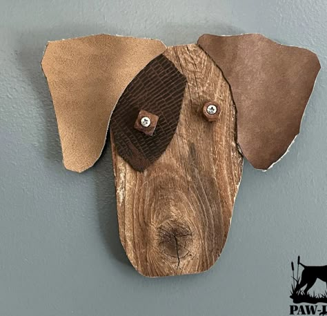 Driftwood Ideas, Wood Yard Art, Dog Faces, Scrap Wood Crafts, Driftwood Art Diy, Recycled Art Projects, Barn Wood Crafts, Wood Craft Projects, Painted Faces