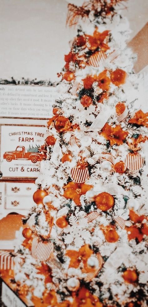 Christmas Lockscreen, Xmas Theme, Orange Christmas, Rainbows Christmas, Orange You Glad, Photo Decor, Christmas Vibes, Christmas Stuff, Christmas Aesthetic