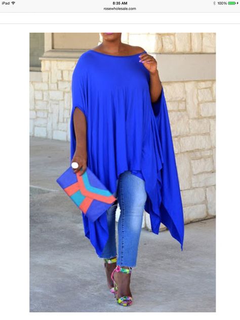 Oversized handkerchief hem top Batwing Sleeve Shirt, Afrikaanse Mode, Plus Size Fashion For Women, Loose Dress, Shoot Ideas, Batwing Sleeve, Curvy Fashion, T Shirt Dress, Plus Size Dresses