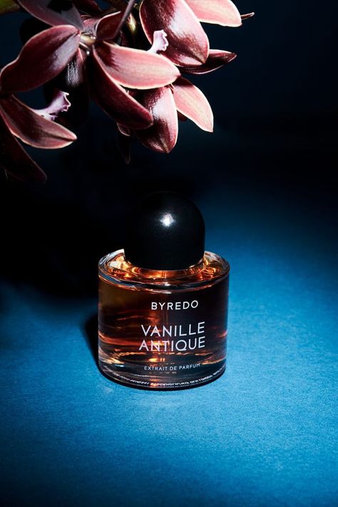 Promo code: SAVE5, Vanille Antique By Byredo Is A Amber Woody Fragrance For Women And Men. Vanille Antique, Byredo Parfums, Bottle Designs, Perfume Shop, Perfume Bottle Design, Fragrance For Women, Woody Fragrance, Perfume Brands, Signature Scent