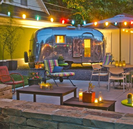 party patio.  and yes, this is our backyard! Trailer Glamping, Vintage Rv, Vintage Airstream, Vintage Caravans, Airstream Trailers, Vintage Travel Trailers, Camper Interior, Camping Glamping, Vintage Trailer