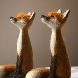 Wool Felting Animals, Needle Felted Fox, Felt Fox, Needle Felting Diy, Needle Felted Christmas, Felted Wool Crafts, Felt Pictures, Wool Animals, Needle Felting Tutorials