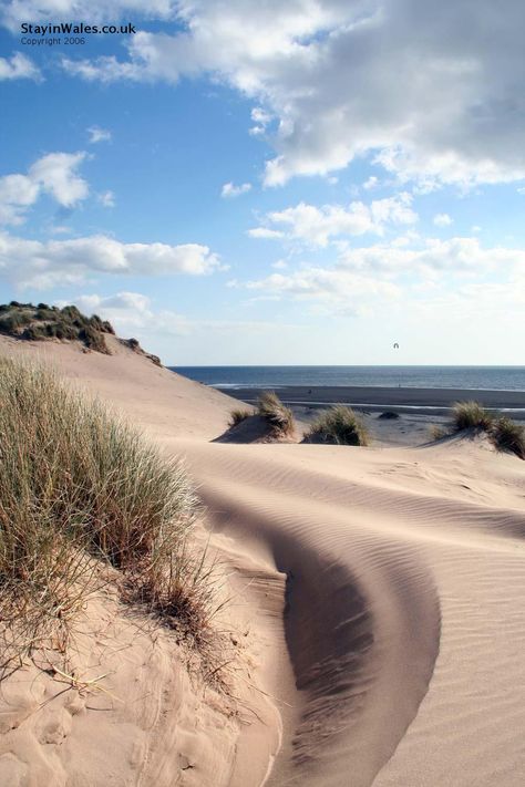 Beach Camping Ideas, Island Camping, Welsh Coast, British Beaches, Shell Island, Wales Travel, Camping Places, Beach Camping, Camping Ideas