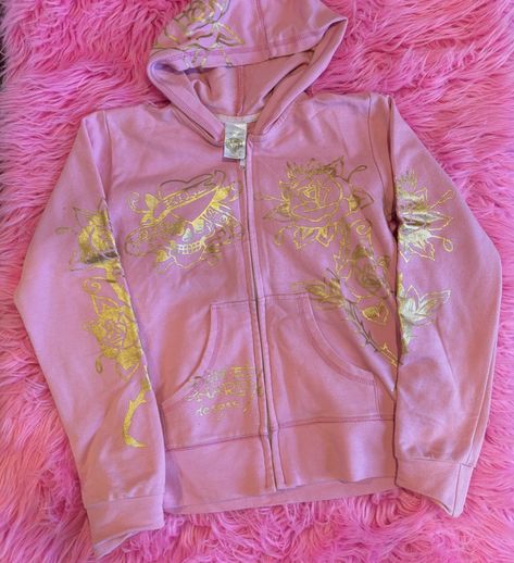 ⋆𐙚₊˚⊹♡🎀🌟 Up-Cycled Pink Ed Hardy Hoodie Set 🌟🎀⋆౨ৎ˚⟡˖ ࣪ 🪡Details: NO Raw Edges | Available for Purchase | Size S-M | Gold Lined Hoodie | Faux Fur | Functional Pockets🪡 🛍️Custom Clothing Commission are Open - Sign up Form Located on my page or through DMs🛍️ ⋆𐙚₊˚⊹♡ 🩷*Located In Toronto / Out of Country + City Clients Welcomed*🩷 #edhardyrework #edhardy #rave #raveoutfit #festival #festivaloutfit #custommade #customclothing #vintagerework #edhardy #edhardytattoo #edhardyclothing #2000sera #200... Ed Hardy Hoodie, Ed Hardy Tattoos, Open Sign, Open Signs, Lined Hoodie, Hoodie Set, Custom Clothing, Ed Hardy, Rave Outfits