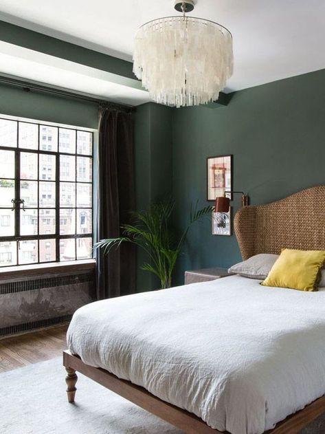 11 Insanely Cool Bedroom Paint Colors Every Pro Uses Green Bedroom Walls, Creative Bedroom, Dark Furniture, Relaxing Bedroom, Green Walls, Yellow Bedroom, Bedroom Paint Colors, Trendy Bedroom, Painting Designs