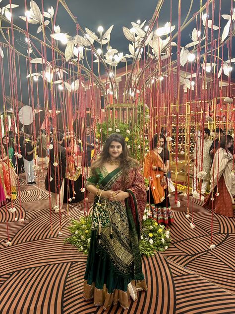 Outfit Ideas for Navratri or Weddings
Consider a green lehenga or chaniya paired with a beautifully embellished bandhani dupatta for a stunning look. Green Chaniya Choli For Navratri, Red Chaniya Choli, Green Chaniya Choli, Chaniya Choli For Navratri, Choli For Navratri, Bandhani Dupatta, Navratri Chaniya Choli, Indian Wedding Outfit, Green Lehenga