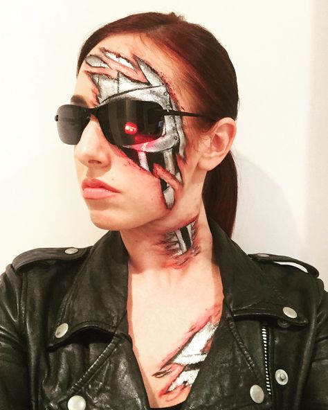 Terminator Makeup Halloween, Terminator Face Paint, Terminator Makeup, Halloween Makeuo, Terminator Costume, Halloweenský Makeup, Amazing Halloween Makeup, Makeup Easy, Halloween Makeup Easy