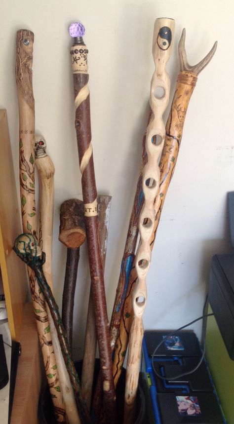 Whittling Sticks, Walking Stick Designs, Staff Diy, Carved Walking Sticks, Walking Staff, Hand Carved Walking Sticks, Dremel Wood Carving, Wooden Walking Sticks, Walking Sticks And Canes