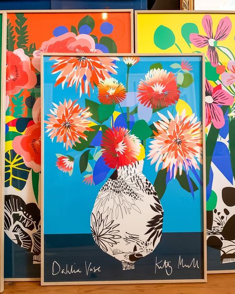 A little #FlashbackFriday to where our Colour Block Vases began in 2020. Inspired by traditional Dutch floral paintings with a modern twist, they’re a burst of joy for any room. Enjoy a special offer this weekend: buy two prints from the Colour Block Series and get 25% off the second print! (Discount applies to the lower-priced item.) It’s the perfect chance to brighten your space and beat those winter blues. *discount automatically applied at checkout #colourfulhomevibe #stellarspaces #co... Home Schooling, Back Friday, Winter Blues, Mural Art, Colour Block, Next Week, Floral Painting, Special Offer, House Colors