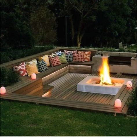 built-in deck seating with fire pit Outdoor Fire Pit Seating, Backyard Ideas For Small Yards, Backyard Seating Area, Outdoor Fire Pit Designs, Fire Pit Landscaping, Sloped Backyard, Wooden Deck, Backyard Seating, Fire Pit Seating