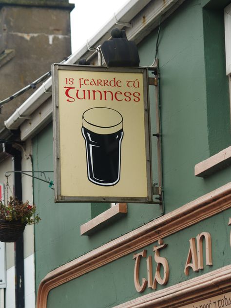 Guinness sign. #guinness #ireland Guinness Aesthetic, Guinness Tattoo, Guinness Sign, Guinness Advert, Pretty Duvet Covers, Beer Tattoos, Guinness Draught, Irish Christmas, Michael Collins