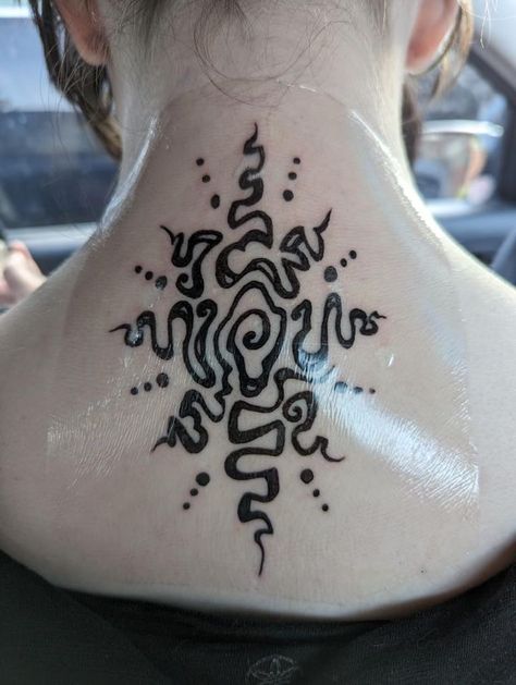 Spiral Chest Tattoo, Spiral Shoulder Tattoo, Spiral Aesthetic, Armpit Tattoo, Spiral Tattoo, Spiral Tattoos, Small Henna, Henna Inspo, Spiritual Tattoos