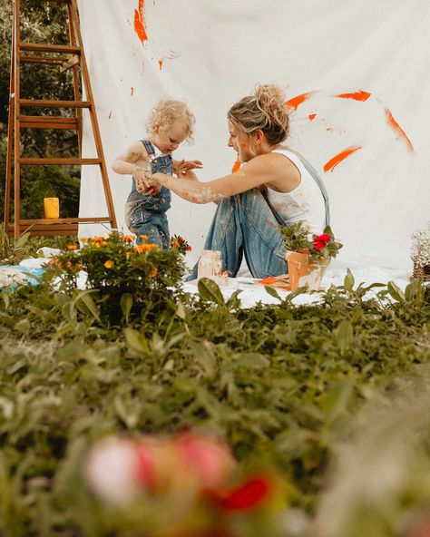 What a fun and messy shoot! 🥹❤️ when I found out Samantha is an artist I knew this trendy shoot would be perfect for her! Although it was a chaotic shoot, I love when a toddler is just being a toddler because you truly get the best shots! Love seeing all the mommy and me painting sessions and their twists! We painted flower pots instead of canvases! 🎨🖌️🪜🌻 #tampaphotographer #stpetephotographer #mommyandme #artistsoninstagram #mommyandmephotoshoot #motherhoodphotography #creativephotography #... Mom And Daughter Paint Photoshoot, Paint Session Photography, Mommy And Me Pics, Fun Toddler Photoshoot Ideas, Paint Photoshoot Kids, Mommy And Me Painting Photoshoot, Paint On Body Photography, Mommy And Me Painting, Mom And Daughters Painting