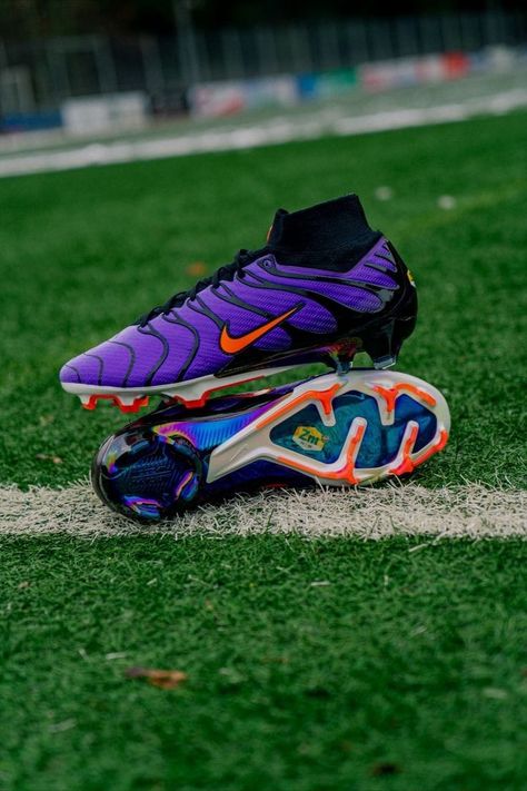 Tn Football, Best Soccer Shoes, Nike Football Boots, Serie Bmw, Soccer Boots, Nike Soccer, Nike Football, Football Pictures, Football Shoes