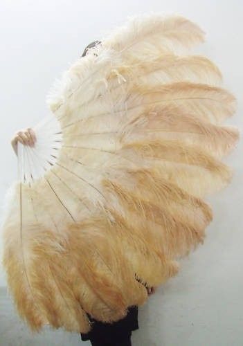 Pale Face Makeup, Burlesque Fan, Burlesque Wedding, Benny And The Jets, Ostrich Feather Fan, Burlesque Dance, Diy Wings, Vintage Feather, Ball Aesthetic