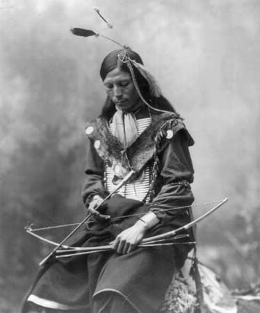 Sioux - Kids | Britannica Kids | Homework Help Sioux Indian, Native American Woman, Native American Images, Indian Pictures, Native American Pictures, Into The West, Native American Photos, True American, Indigenous Americans