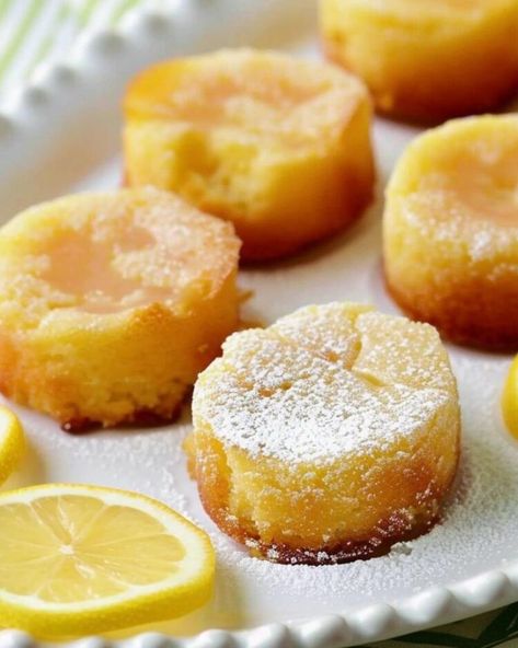 Mini Lemon Drop Cake Mini Lemon Drop Cakes, Lemon Drop Cake, Smothered Pork Chops Recipe, Deep Dish Pizza Recipe, Drop Cake, Lemon Dessert, Vanilla Sauce, Lemon Dessert Recipes, Miniature Cake