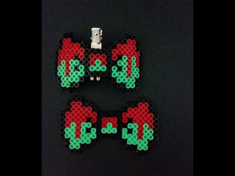 Perler bead zombie hair bow and necklace matching set by LunaKnitsByRina on Etsy King Boo Perler Beads, Zombie Perler, Perler Bead Hair Bows, Waluigi Perler Beads, Creepy Cute Perler Beads, Perler Accessories, Perler Bead Patterns Monster High, Kandi Necklaces, Perler Jewelry