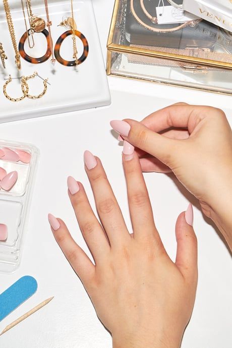 How to Apply Press-On Nails and Make Them Last Press On Tips, Press On Nail Photography Ideas, Press On Nail Product Photography, Press On Nails Photography, Press On Nails Photoshoot Ideas, Press On Nails Packaging Ideas, Gentle Nails, Nail Designs Trending Now, Nail Photoshoot