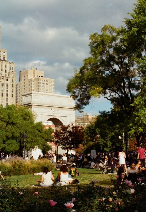 Film photography East Village Manhattan Manhattan Film, East Village Nyc, City Life Aesthetic, Pentax K1000, Nyc Fall, Washington Square, Life Aesthetic, Inspo Board, East Village