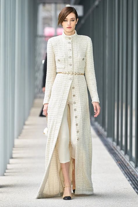 2023 Lookbook, Chanel Jackets, Moda Chanel, Mode Chanel, Chanel Jacket, Chanel Couture, Couture Mode, 2022 Fashion, Chanel Fashion