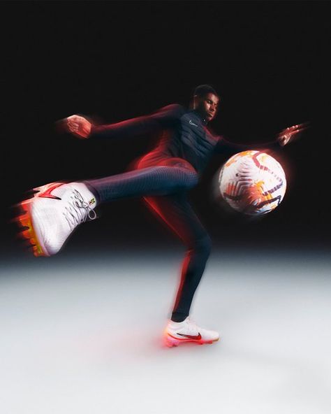 (1) Nike Football on X: "Inspired by a journey filled with incredible debuts and unforgettable moments, each colour woven into the @MarcusRashford Mercurial symbolises a game-defining goal scored on the way. When you believe in yourself, incredible things can happen. #NikeFootball https://t.co/qhuGebNeqU" / X Photo Basket, Soccer Shoot, Content Studio, When You Believe, Sport Art, Nike Soccer, Creative Content, Nike Football, Sports Art