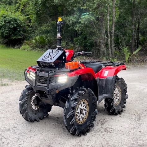 Center snorkels do it best 🔥 Only.Hondas ~ DM us your honda pics or use our hashtag🥇 ° ° ° Follow ~ @vesselpowersports Follow ~ @vesselpowersports #hondaboats #hondaboat #honda #hondarancher #hondaranchers #rancher420 #rancher350 #hondaforeman #foreman450 #hondaforemans #foreman500 #hondarubicon #hondarubicons #rubicon500 #hondarincon #hondarincons #hondaboatcrew #hondasubmarines #hondabitch #vesselpowersports #vps #vslpowersports Honda Foreman 500, Honda Four Wheelers, 4 Wheelers Mudding, Pink 4 Wheeler Atv, Quad Bikes Four Wheelers, Atv Four Wheelers, Can Am Atv, Sport Quads Atv, Country Trucks