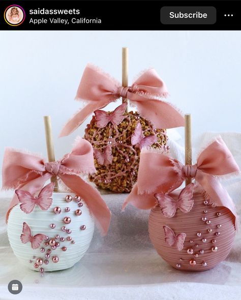 Decorative Candy Apples, Wednesday Theme Treats, Wedding Candy Apple Ideas, Pink Chocolate Covered Apples, Valentine Caramel Apples, Apples Decorations, Wedding Candy Apples, Caramel Chocolate Apples, Candy Apples Diy