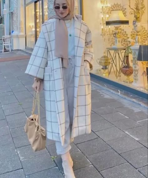 Female Clothes Outfits, Linen Style Fashion, Hijabista Fashion, Modest Casual Outfits, Trendy Outfit Ideas, Modest Fashion Hijab, Hijab Style Casual, Winter Fashion Outfits Casual, Fashion Top Outfits