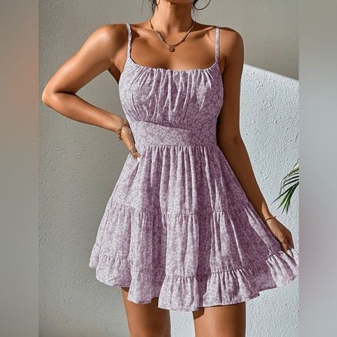 Ditsy Floral Ruched Bust Shirred Back Cami
Dress Dresses With Shirring, Summer Dress Purple, Floral Pattern Outfit, Purple Dresses Casual, Short Summer Dress Outfits, Cute Casual Dresses For Summer, Cute Short Dresses Casual, Cute Short Summer Dresses, Summer Dress Ideas Casual