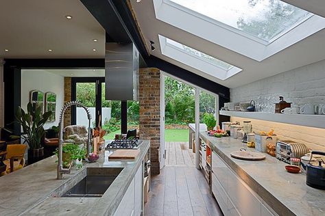 The dream! Side Return Extension, Side Extension, Open Plan Kitchen Dining, Open Plan Kitchen Living Room, Glass Extension, House Extension Design, Kitchen Dining Living, Open Space Living, Kitchen Extension