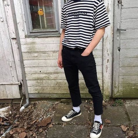 Converse Low Outfit, Cdg Converse Outfit Men, Cdg Outfit, Cdg Converse Outfit, Miraculous Ideas, Vintage Outfits Men, Converse Outfits, Converse Outfit, Converse Low